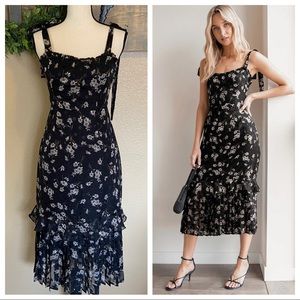NWOT  Lulus Terrace Views Black Floral Print Tiered Midi Dress
